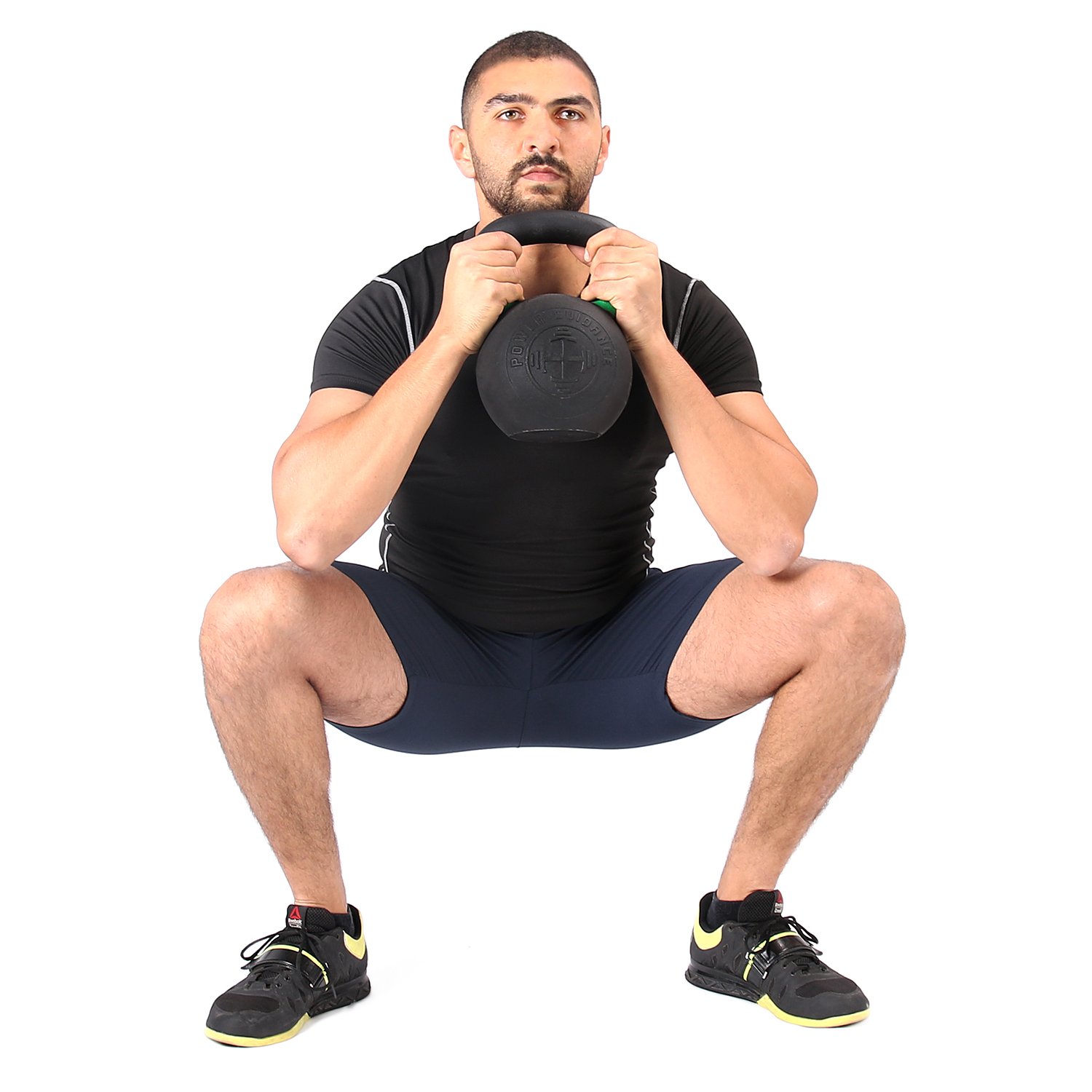 Bauen Sie Kraft und Kraft auf. Kettlebells eignen sich hervorragend für Kniebeugen, Pressen und Kreuzheben, um Kraft aufzubauen.