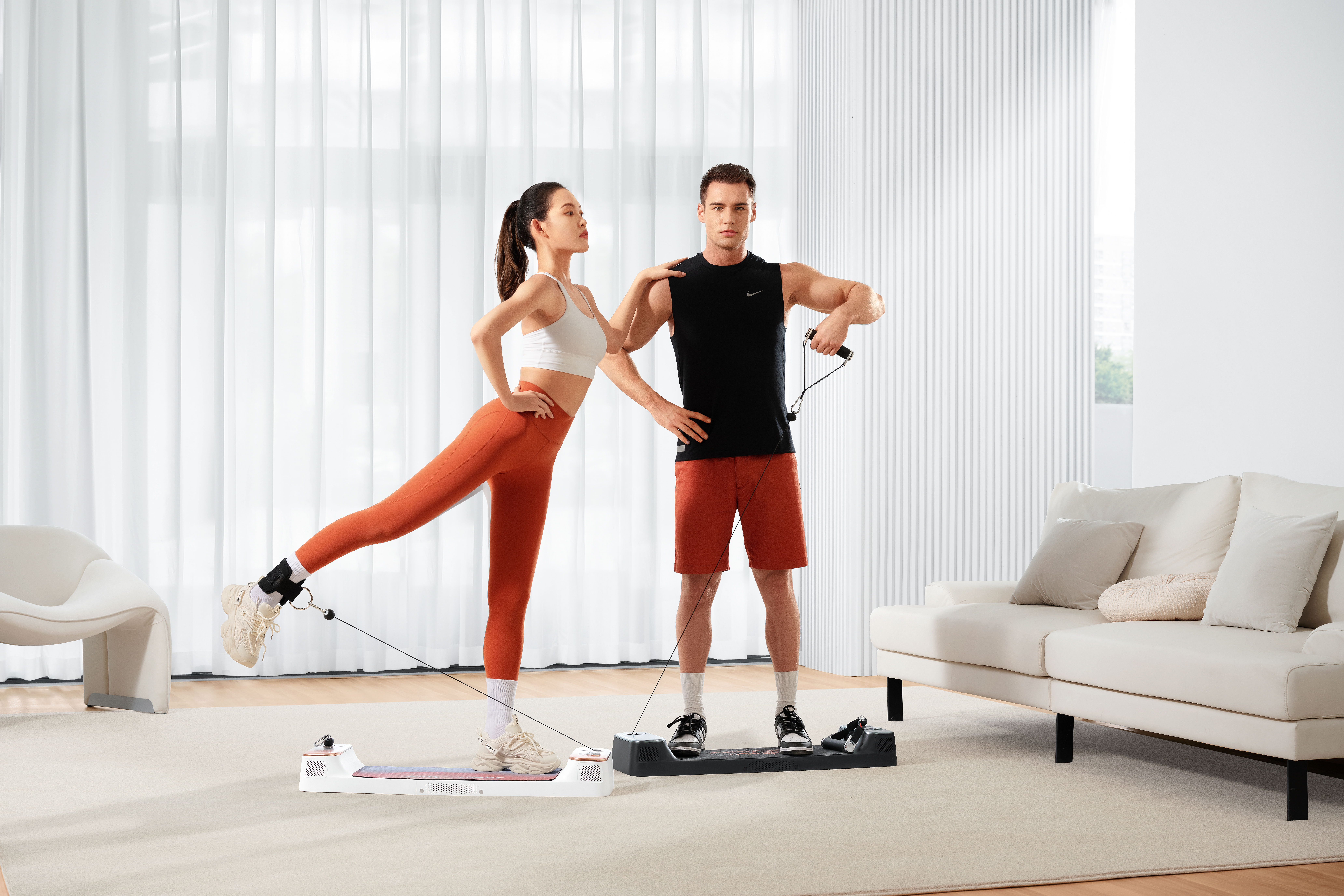 Verschiedene Trainingsmodi Das intelligente Krafttrainingsgerät verfügt über die Modi Standard, Exzentrisch und Isokinetisch.Zielen Sie auf verschiedene Muskelgruppen wie Beine, Rücken, Arme und den ganzen Körper.Mit Stabilisierungsschutz.