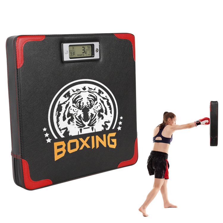 Hohe Präzision: Dieser Boxkrafttester verwendet 4 professionelle Sensoren und hat insgesamt 5.000 Tonnen Ausdauertests mit 8.500 Überwachungsdaten pro Minute überstanden.Stellen Sie sicher, dass Sie für jeden Stanzkrafttest die genauesten Daten erhalten.