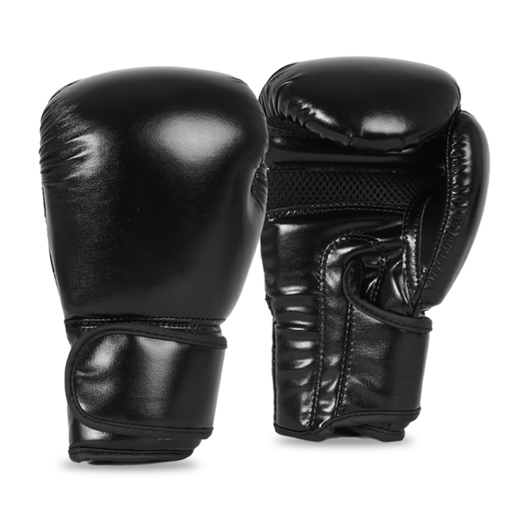 Boxhandschuhe Boxsäcke Zum Üben der Boxfähigkeiten, zur Verbesserung von Kraft und Ausdauer.Es gibt viele verschiedene Arten von Boxsäcken, darunter unter anderem Speedbälle, Boxsäcke und Thai-Boxsäcke.